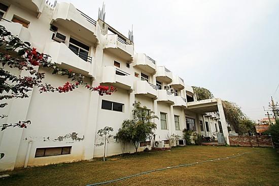 Hotel Ayush International Mangalor Kültér fotó