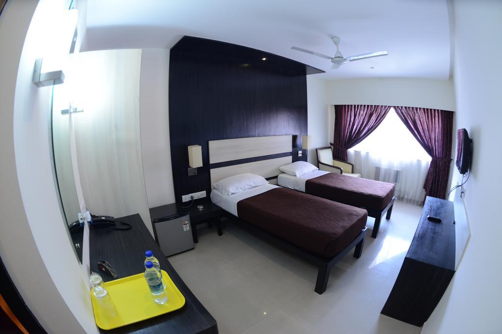 Hotel Ayush International Mangalor Kültér fotó
