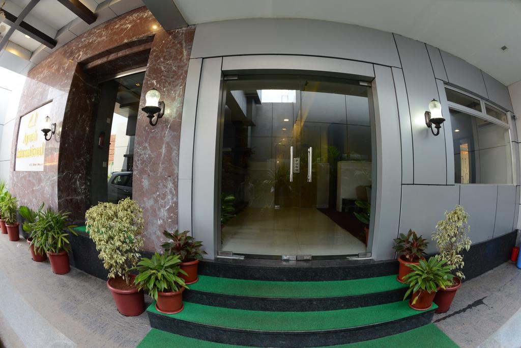 Hotel Ayush International Mangalor Kültér fotó